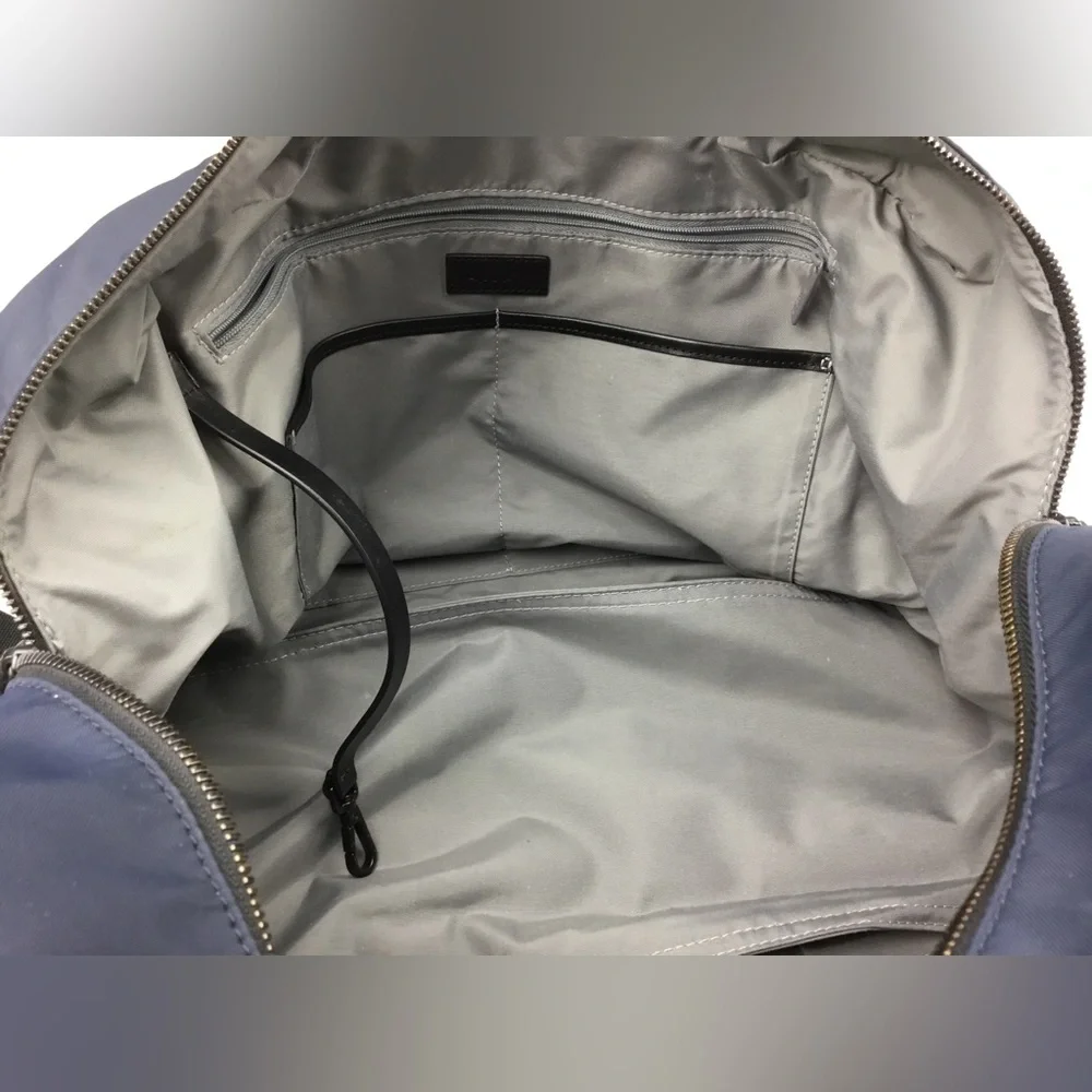 Away Luggage The Everywhere Bag Navy Blue Messenger Duffle